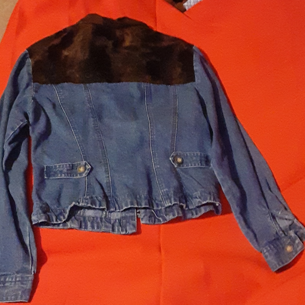 Cute jacket - Picture 3 of 4
